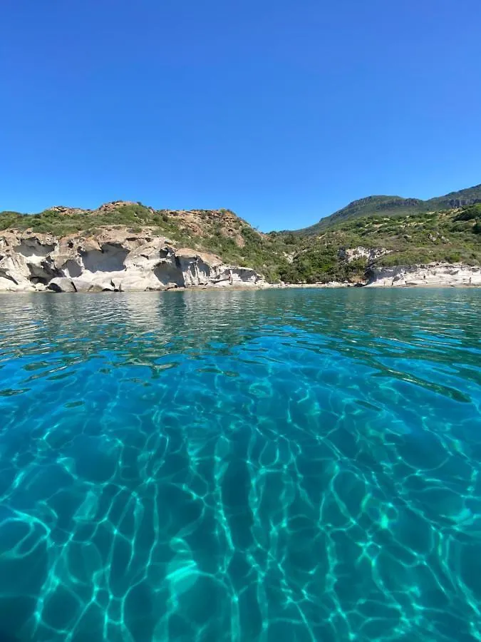 Hotel Casa Assunta Tresnuraghes 0*,  Italia